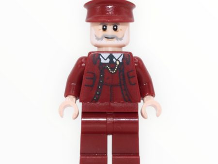 Hogwarts Express Train Conductor (light nougat head and hands, 2023) Online now